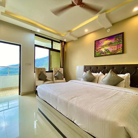 Hotel Kavita Palace Lansdowne Ngoại thất bức ảnh
