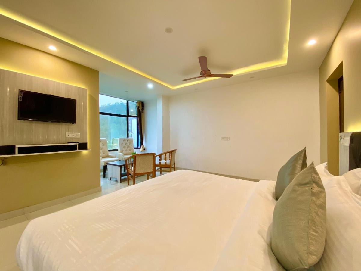 Hotel Kavita Palace Lansdowne Ngoại thất bức ảnh