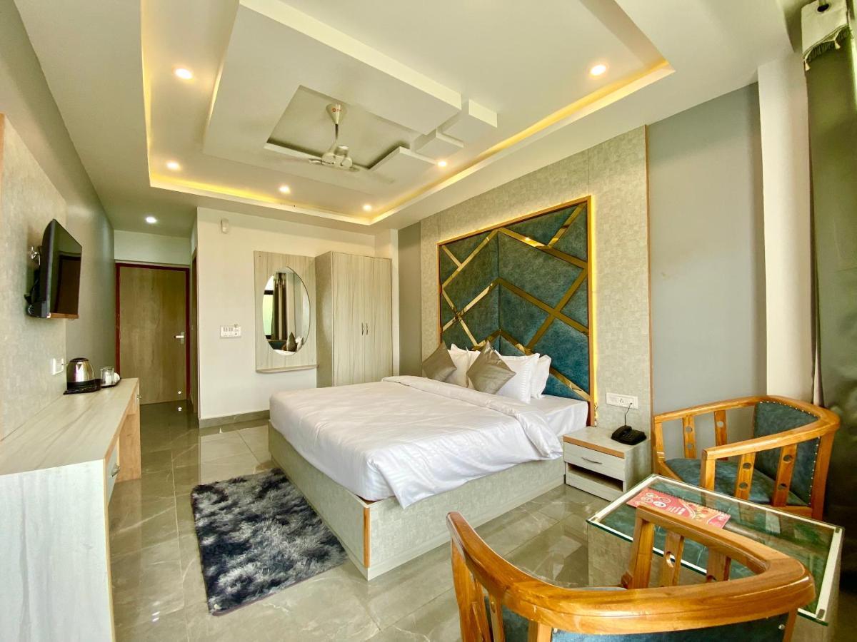 Hotel Kavita Palace Lansdowne Ngoại thất bức ảnh