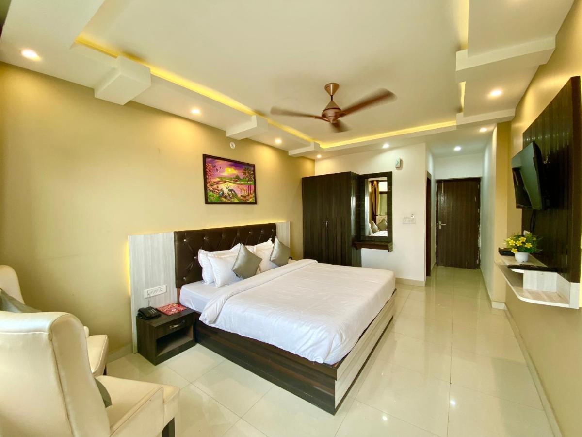 Hotel Kavita Palace Lansdowne Ngoại thất bức ảnh