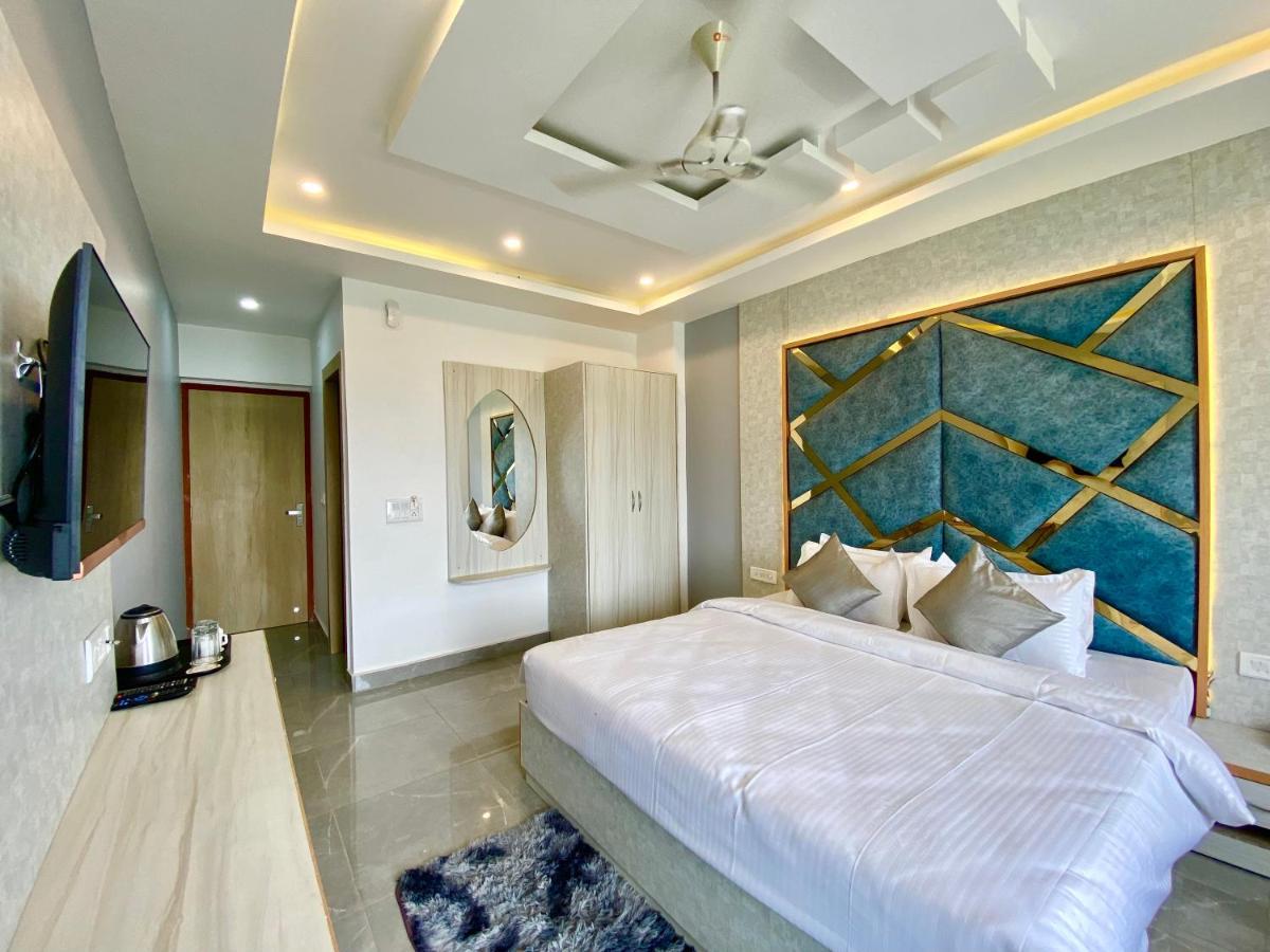 Hotel Kavita Palace Lansdowne Ngoại thất bức ảnh